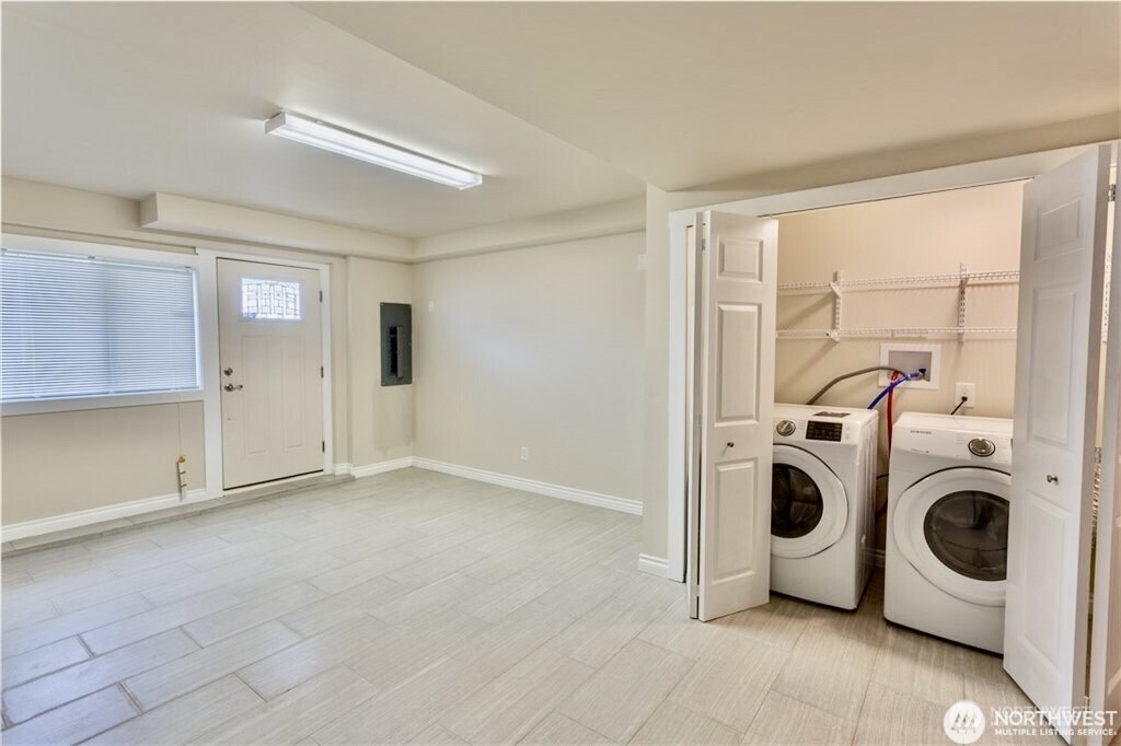 2241 South 252nd Street Des Moines, WA 98198 - Photo 18 of 25 a utility room with dryer and washer