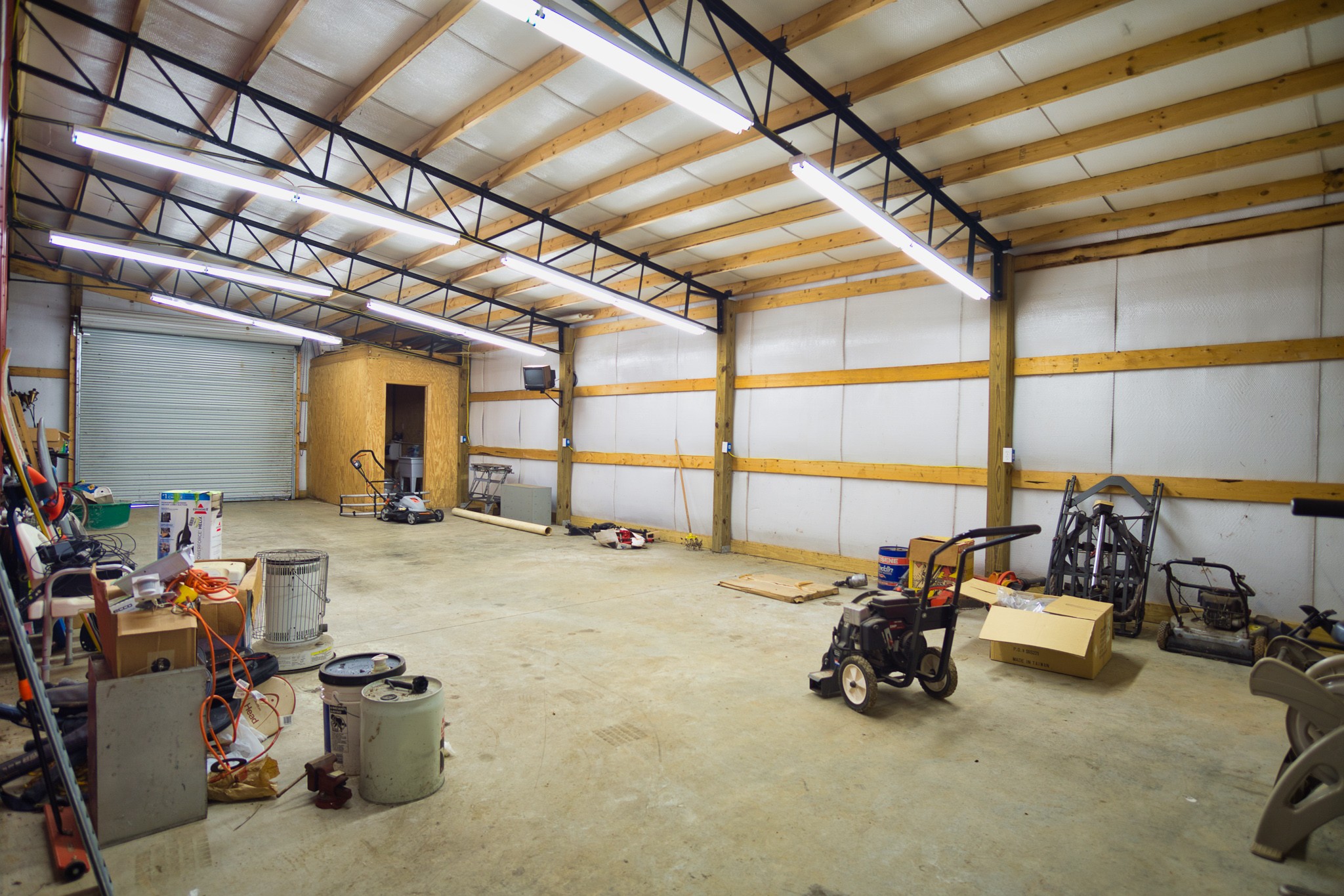 108 County Line Road Bell Buckle, TN 37020 - Photo 20 of 22 a view of a room with gym equipment
