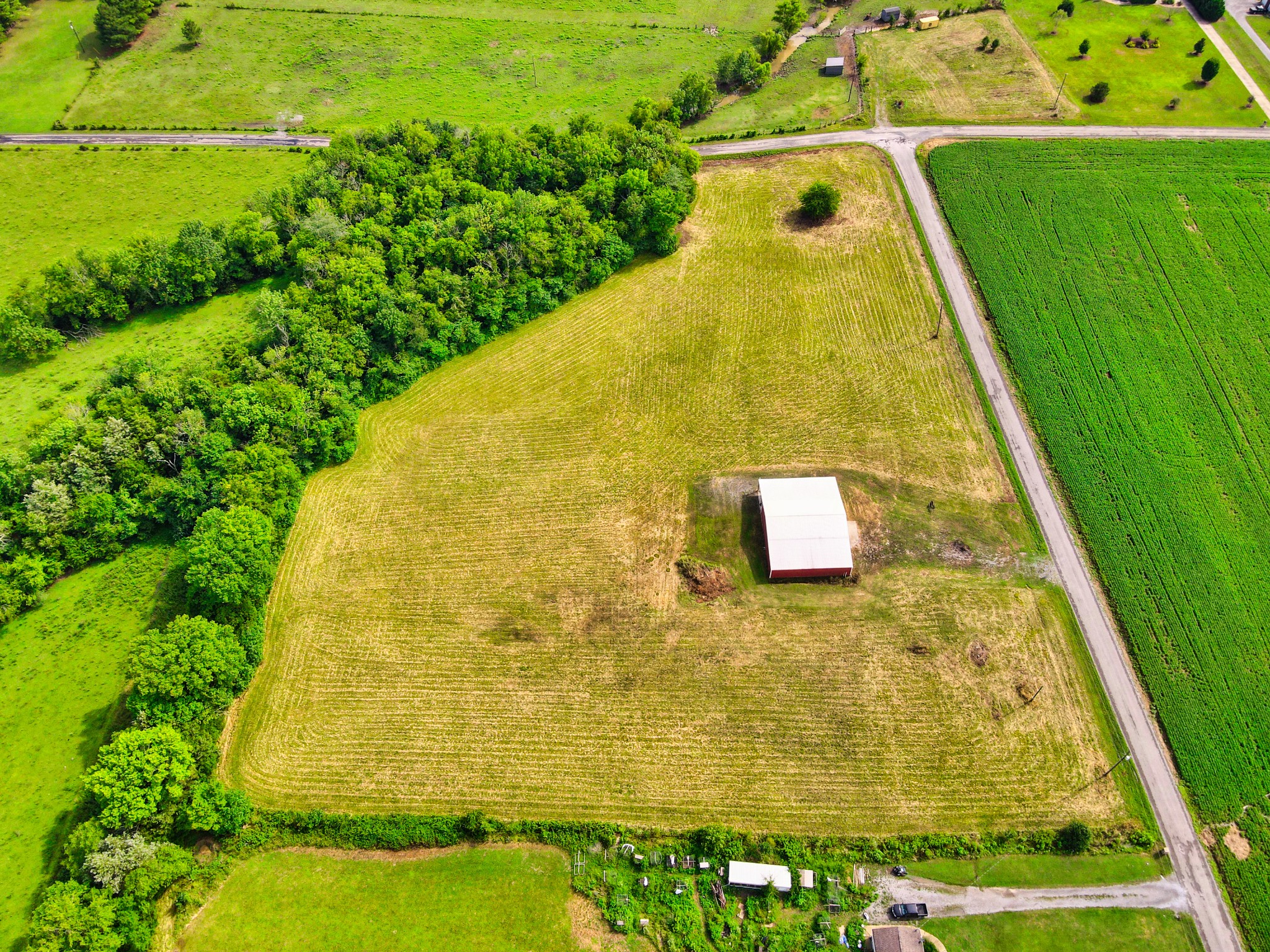 108 County Line Road Bell Buckle, TN 37020 - Photo 7 of 22 a aerial view of a swimming pool