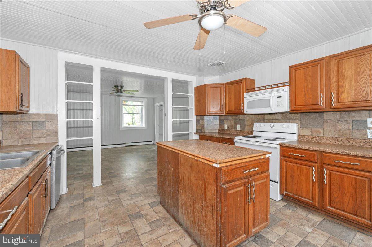 576 Halltown Road Harpers Ferry, WV 25425 - Photo 26 of 63