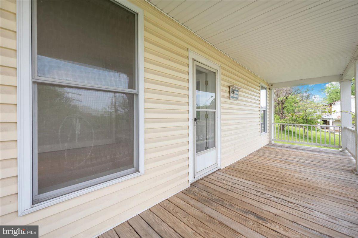576 Halltown Road Harpers Ferry, WV 25425 - Photo 7 of 63