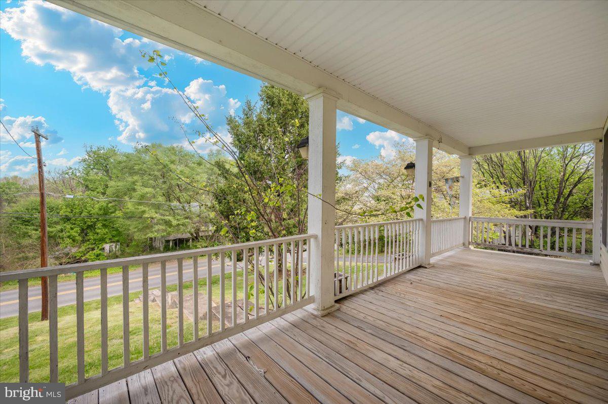 576 Halltown Road Harpers Ferry, WV 25425 - Photo 8 of 63