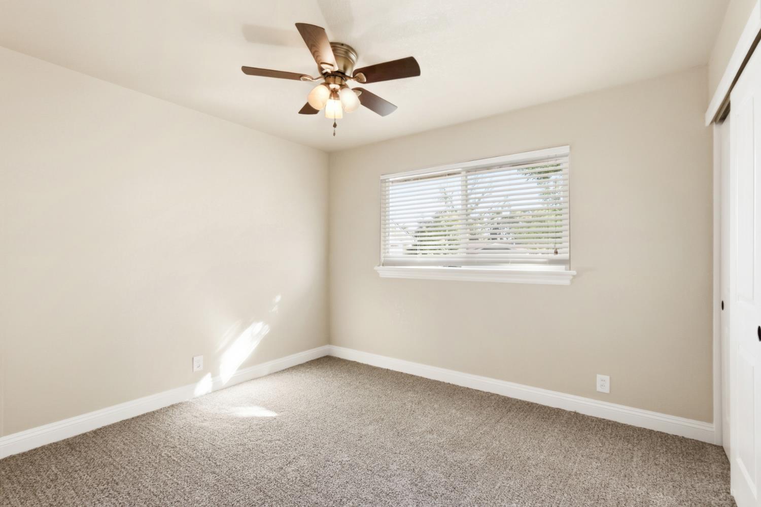 2247 Whistler Way Rancho Cordova, CA 95670 - Photo 13 of 32