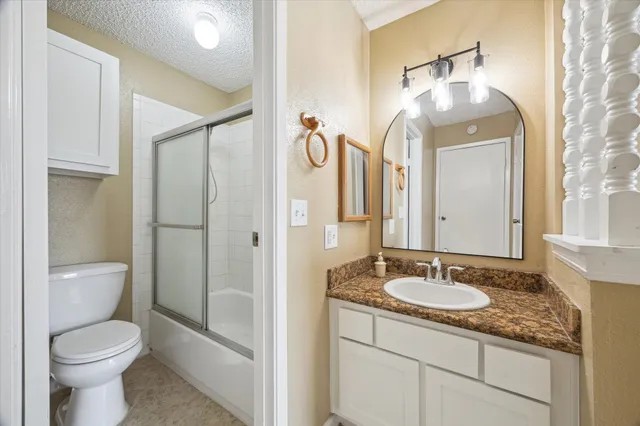 $115,000 | 1500 Bay Area Boulevard, Unit 422, Houston, TX 77058