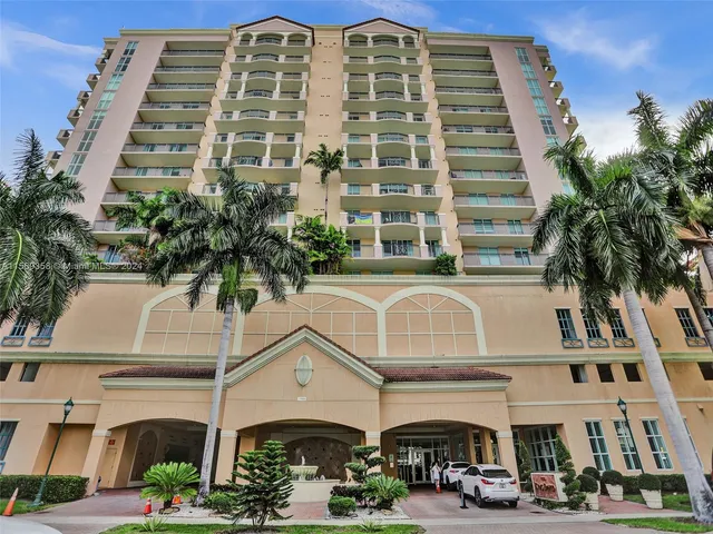 $7,900 | 17555 Atlantic Boulevard, Unit 1101, Sunny Isles Beach, FL 33160
