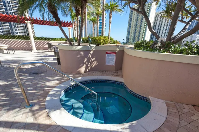 $7,900 | 17555 Atlantic Boulevard, Unit 1101, Sunny Isles Beach, FL 33160
