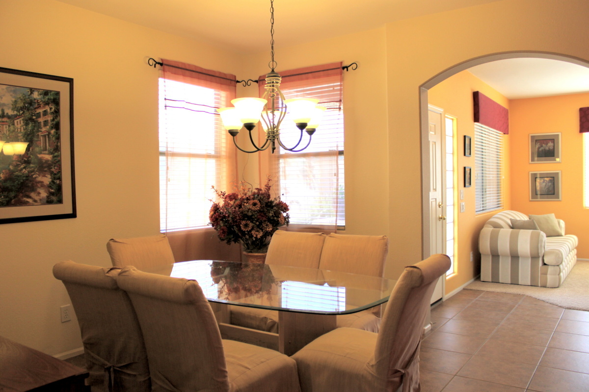 3894 East Simpson Road Gilbert, AZ 85297 - Photo 8 of 27 dining room