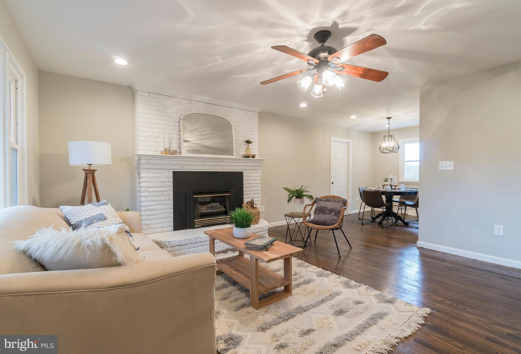 5790 Partlow Road Partlow, VA 22534 - Photo 1 of 30 Living Room