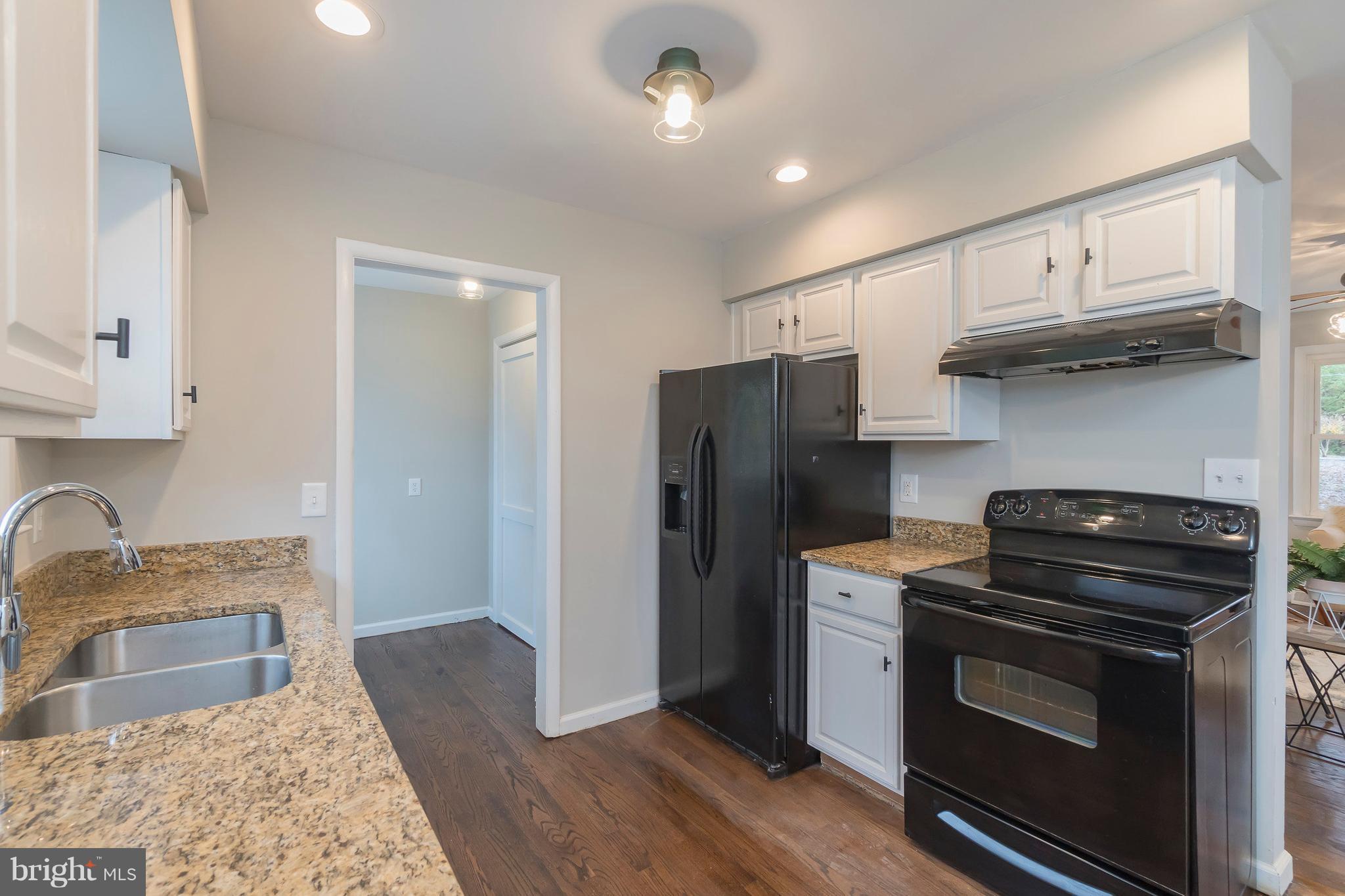 5790 Partlow Road Partlow, VA 22534 - Photo 11 of 30 Kitchen