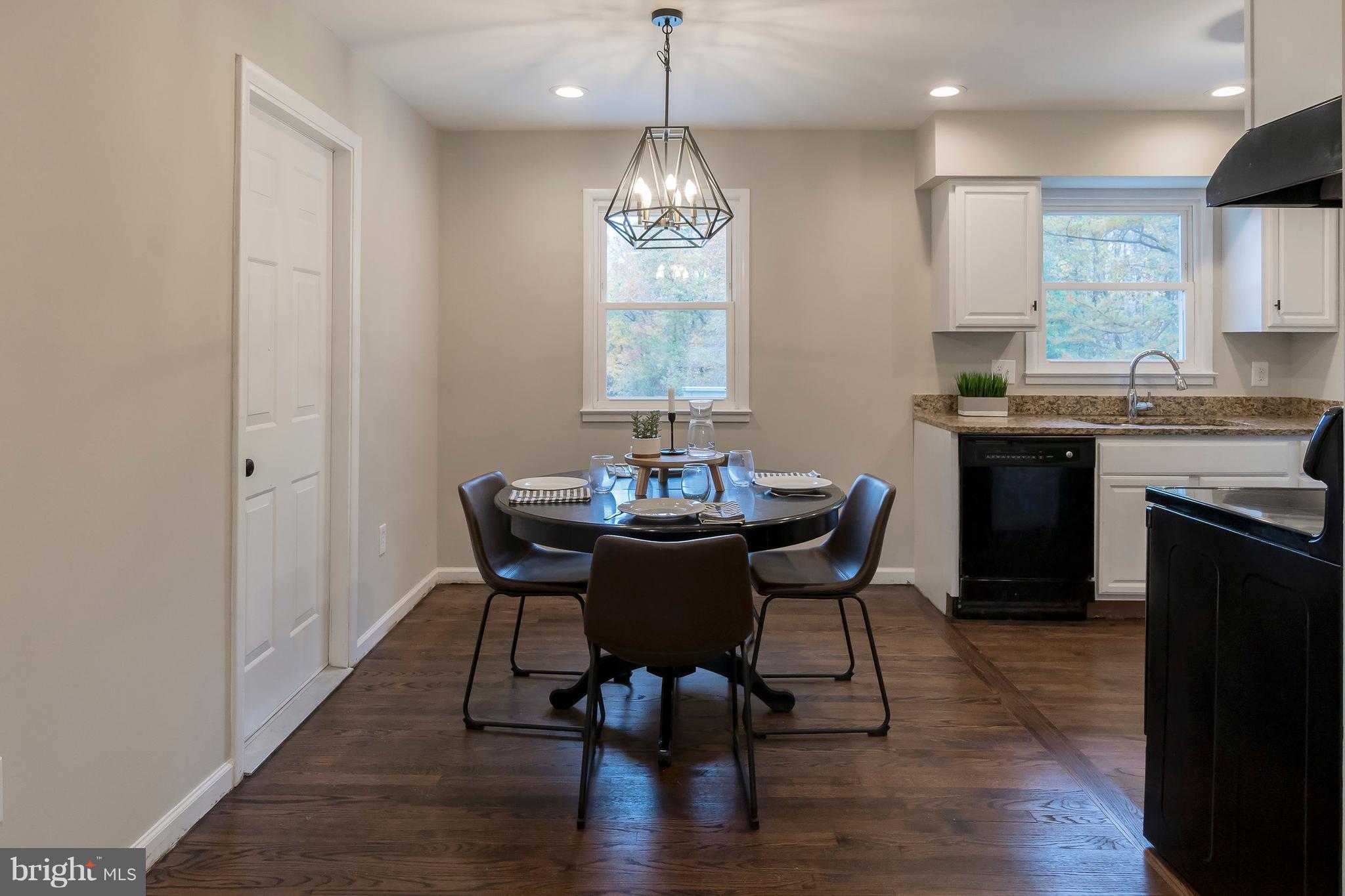 5790 Partlow Road Partlow, VA 22534 - Photo 13 of 30 Dining Room