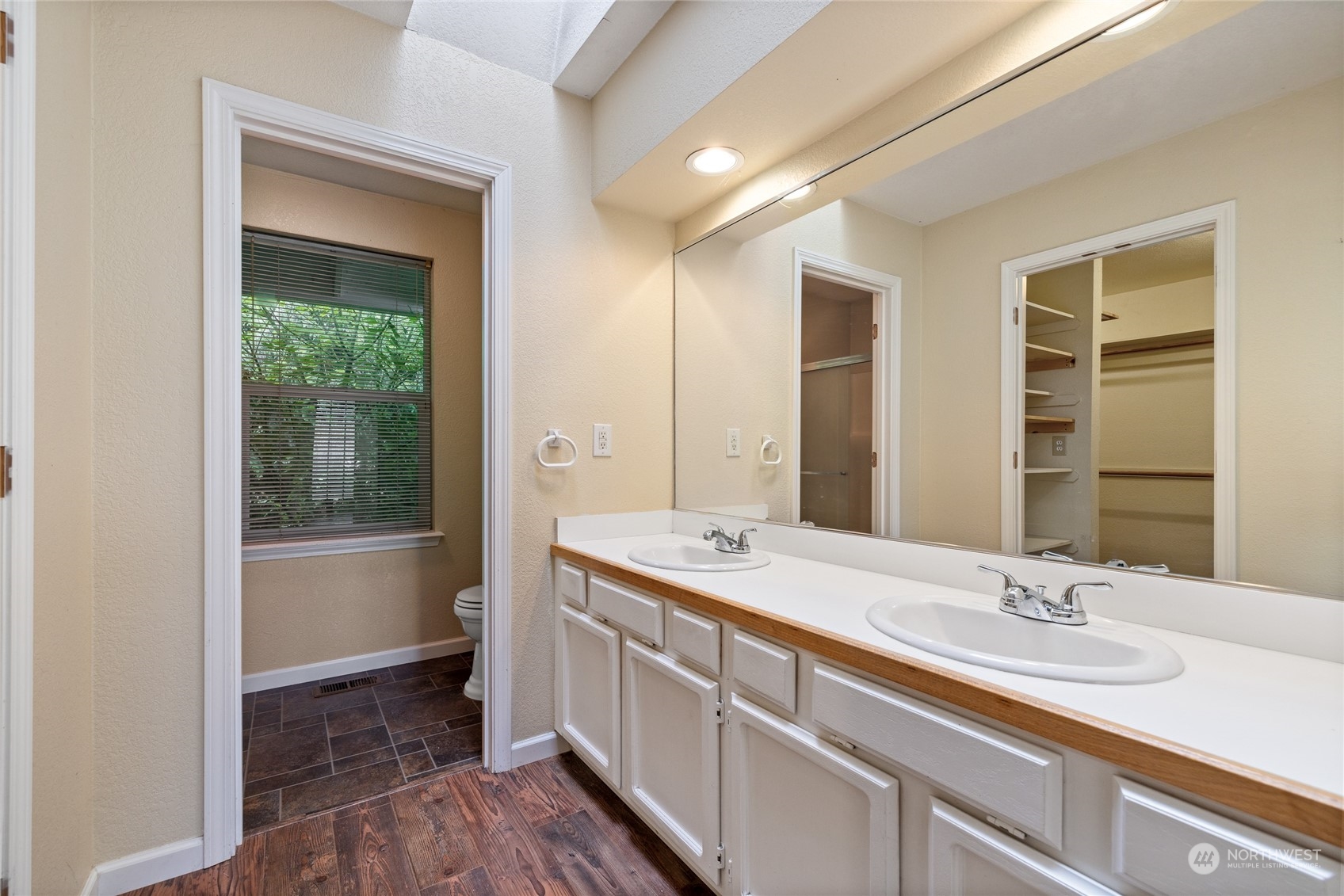7507 Johnson Road Southeast Olympia, WA 98513 - Photo 9 of 25 Gallery Image 9