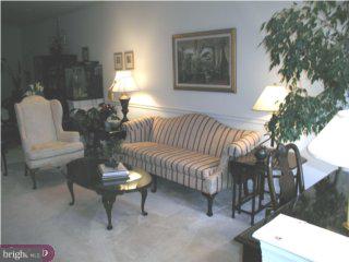 82 Chapel Hill Road Mount Laurel, NJ 08054 - Photo 5 of 6 Gallery Image 5