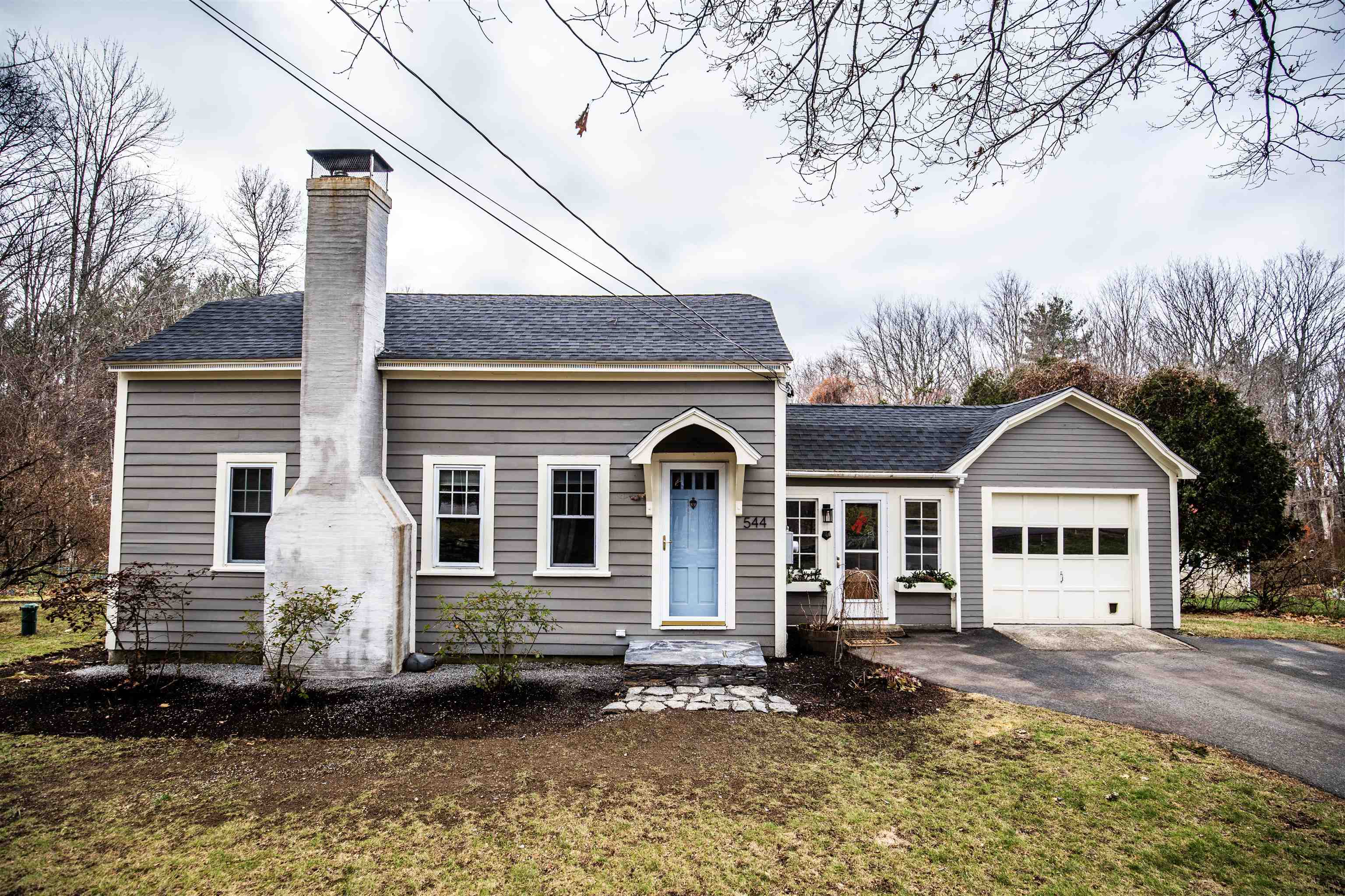 544 Upper Straw Road Hopkinton, NH 03229 - Photo 1 of 39 Gallery Image 1