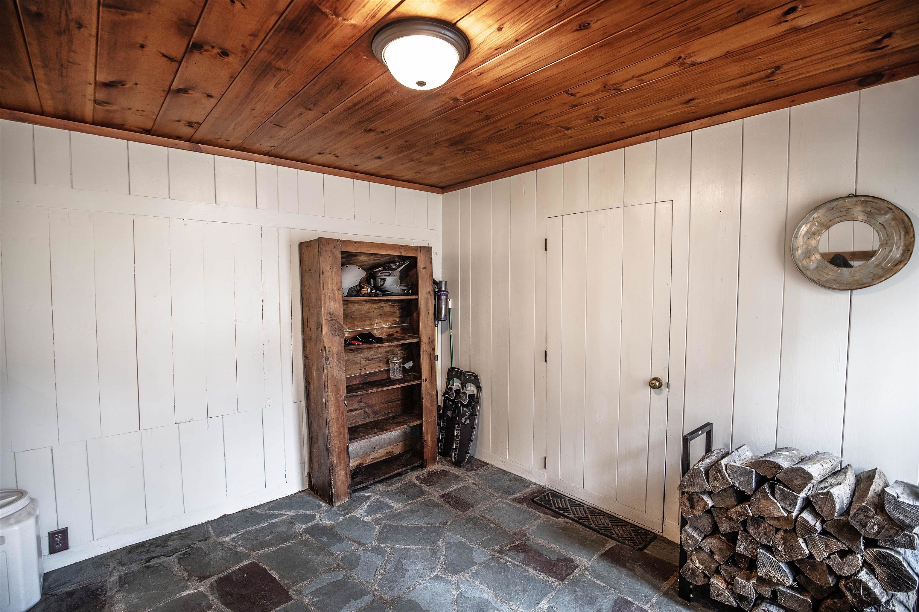 544 Upper Straw Road Hopkinton, NH 03229 - Photo 4 of 39 Gallery Image 4