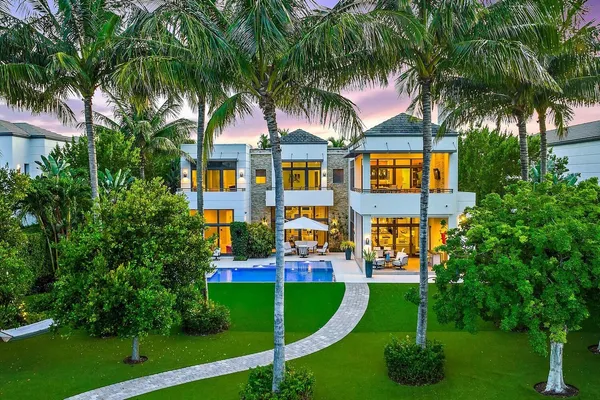 $12,750,000 | 14646 Watermark Way, Palm Beach Gardens, FL 33410