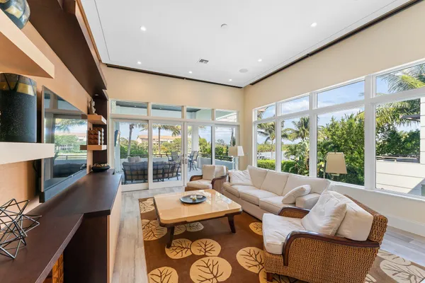 $12,750,000 | 14646 Watermark Way, Palm Beach Gardens, FL 33410