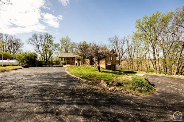 $598,750 | 6530 Northwest Rossville Road, Rossville, KS 66533