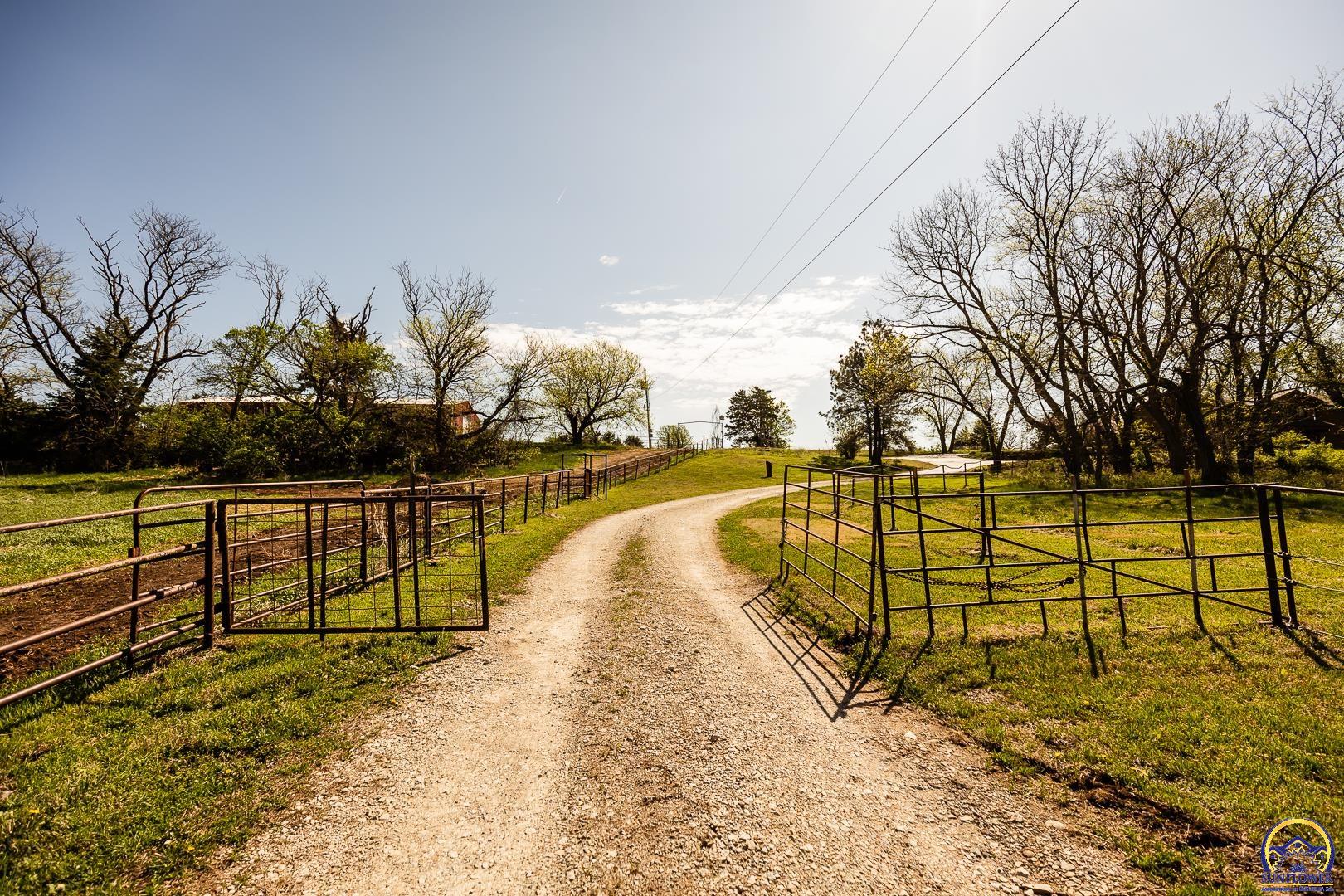 6530 Northwest Rossville Road Rossville, KS 66533 - Photo 67 of 88