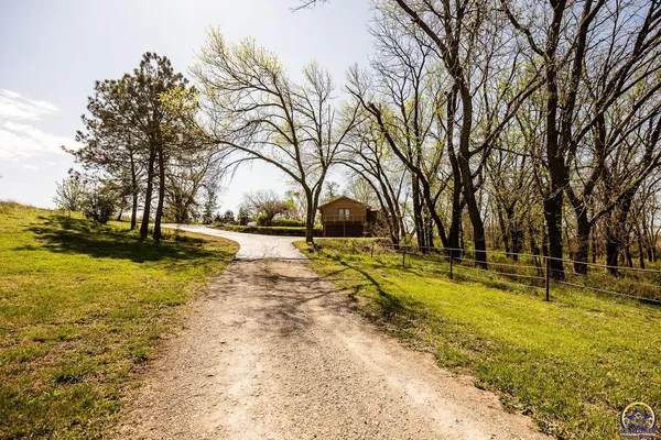 $598,750 | 6530 Northwest Rossville Road, Rossville, KS 66533