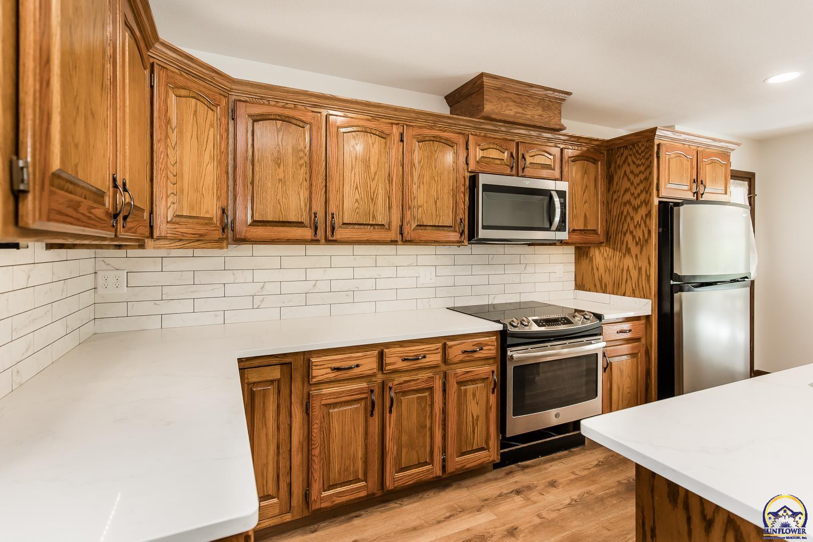 6530 Northwest Rossville Road Rossville, KS 66533 - Photo 9 of 88