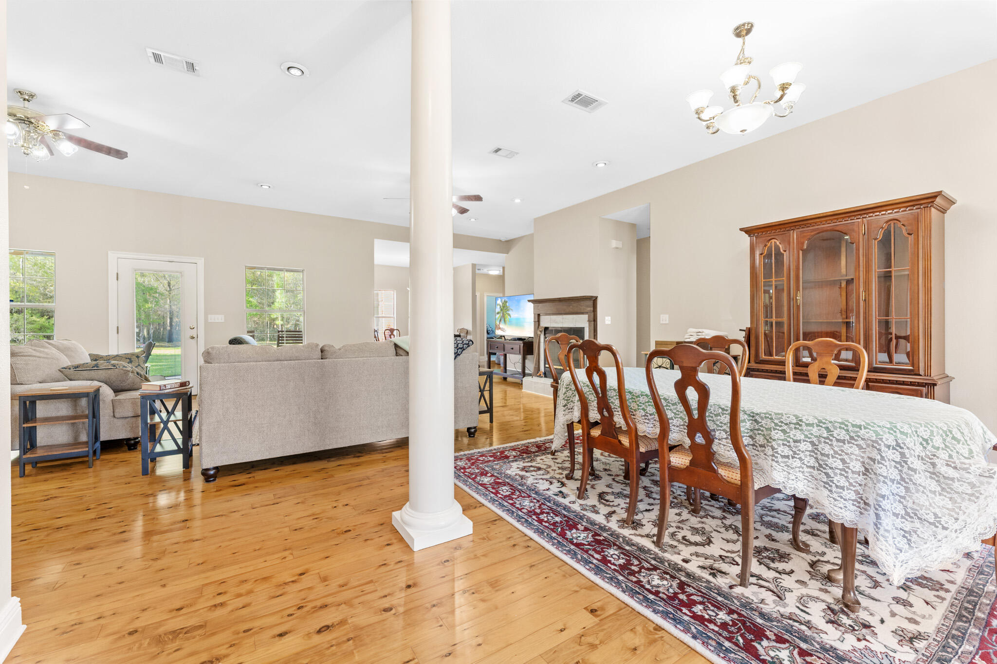6470 Garden City Road Crestview, FL 32539 - Photo 8 of 34 Dining room