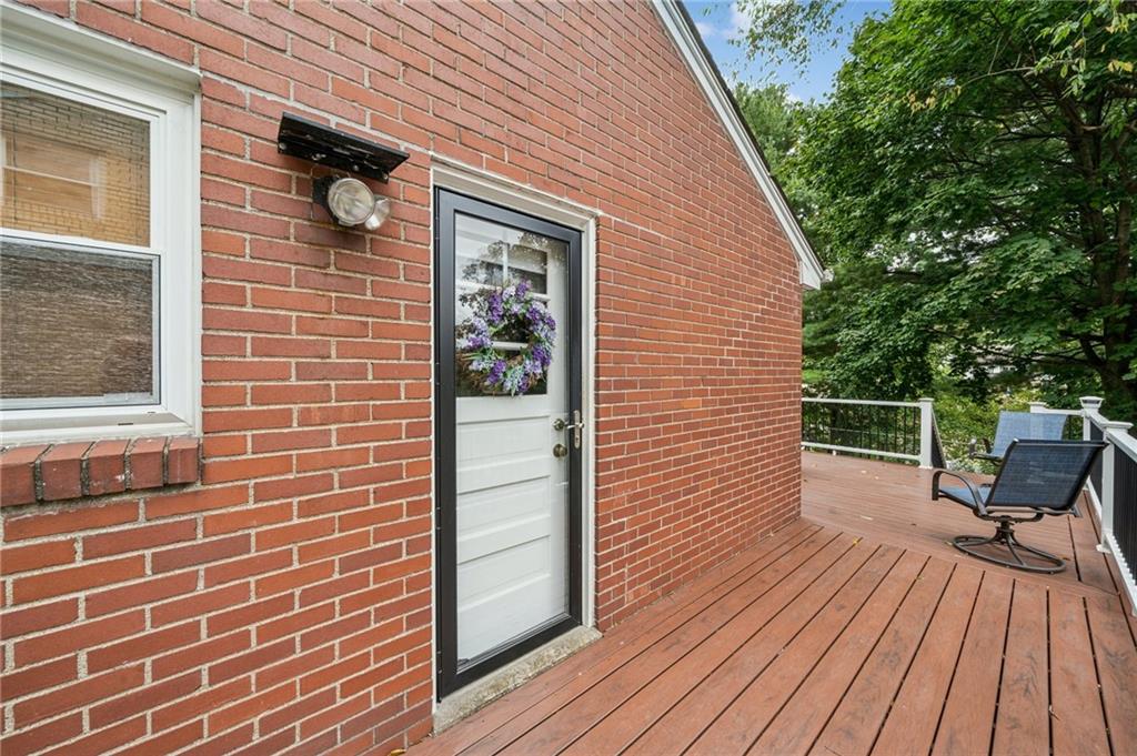 1492 Anderson Road Pittsburgh, PA 15209 - Photo 33 of 46 a view of outdoor space with seating space