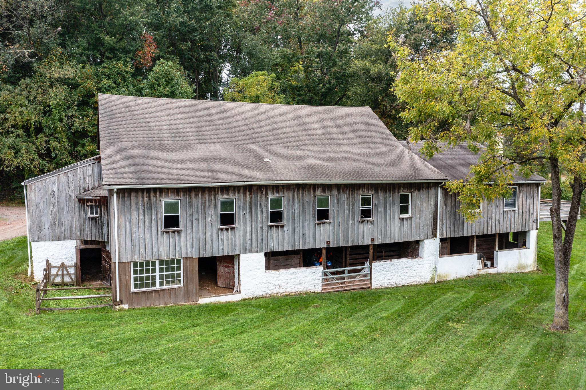 1261 Sheep Hill Road Pottstown, PA 19465 - Photo 4 of 95 Gallery Image 4