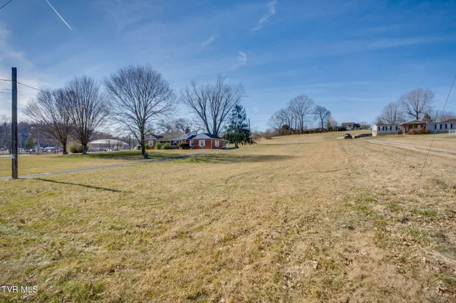 $89,900 | Tbd Weaver Pike, Unit 2, Bluff City, TN 37618