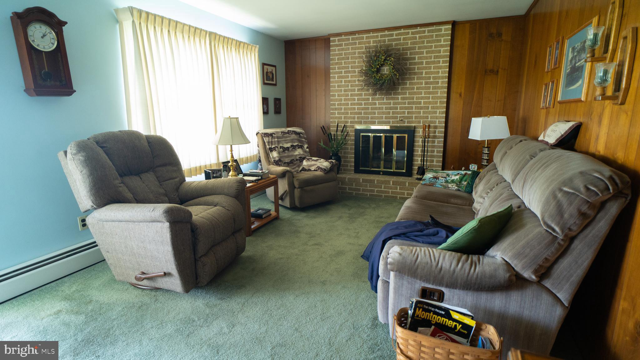636 Halteman Road Souderton, PA 18964 - Photo 21 of 43 Family Room