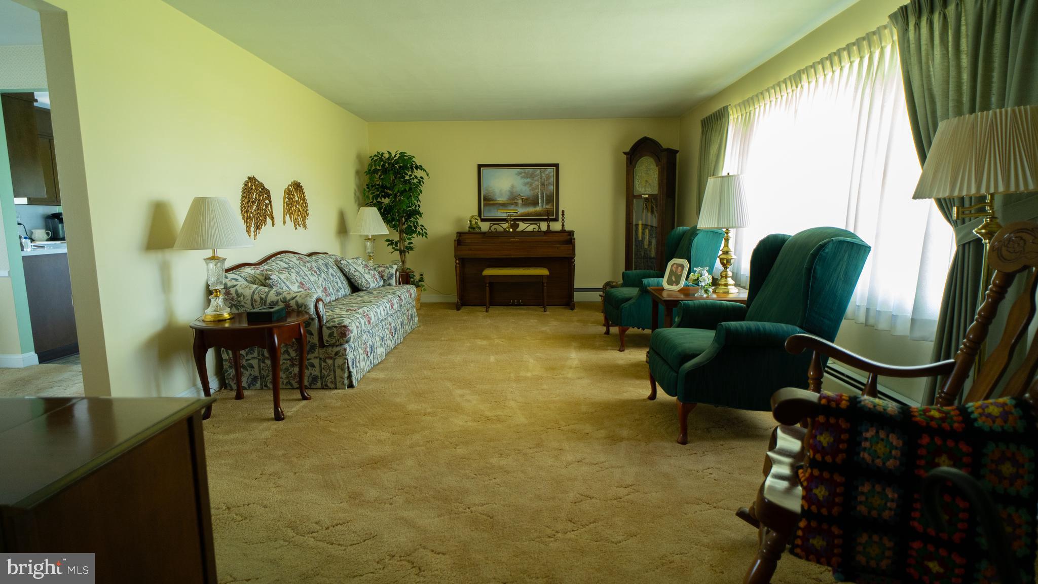 636 Halteman Road Souderton, PA 18964 - Photo 30 of 43 Living Room