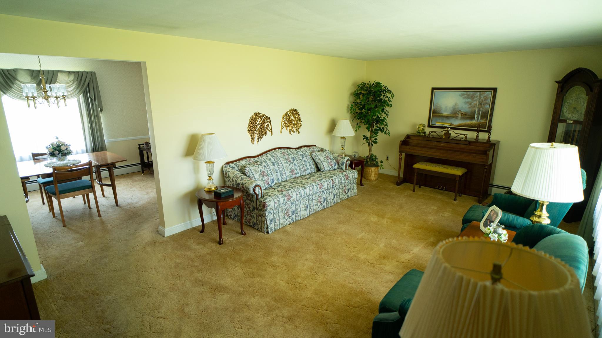 636 Halteman Road Souderton, PA 18964 - Photo 31 of 43 Living Room