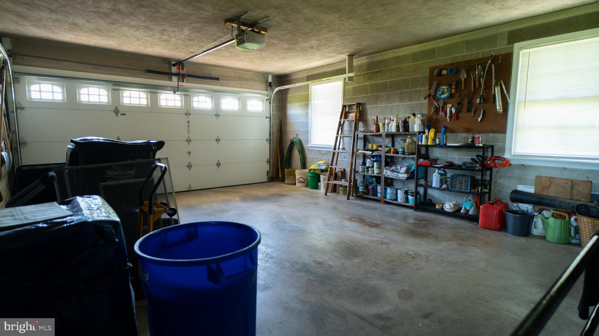 636 Halteman Road Souderton, PA 18964 - Photo 43 of 43 Garage