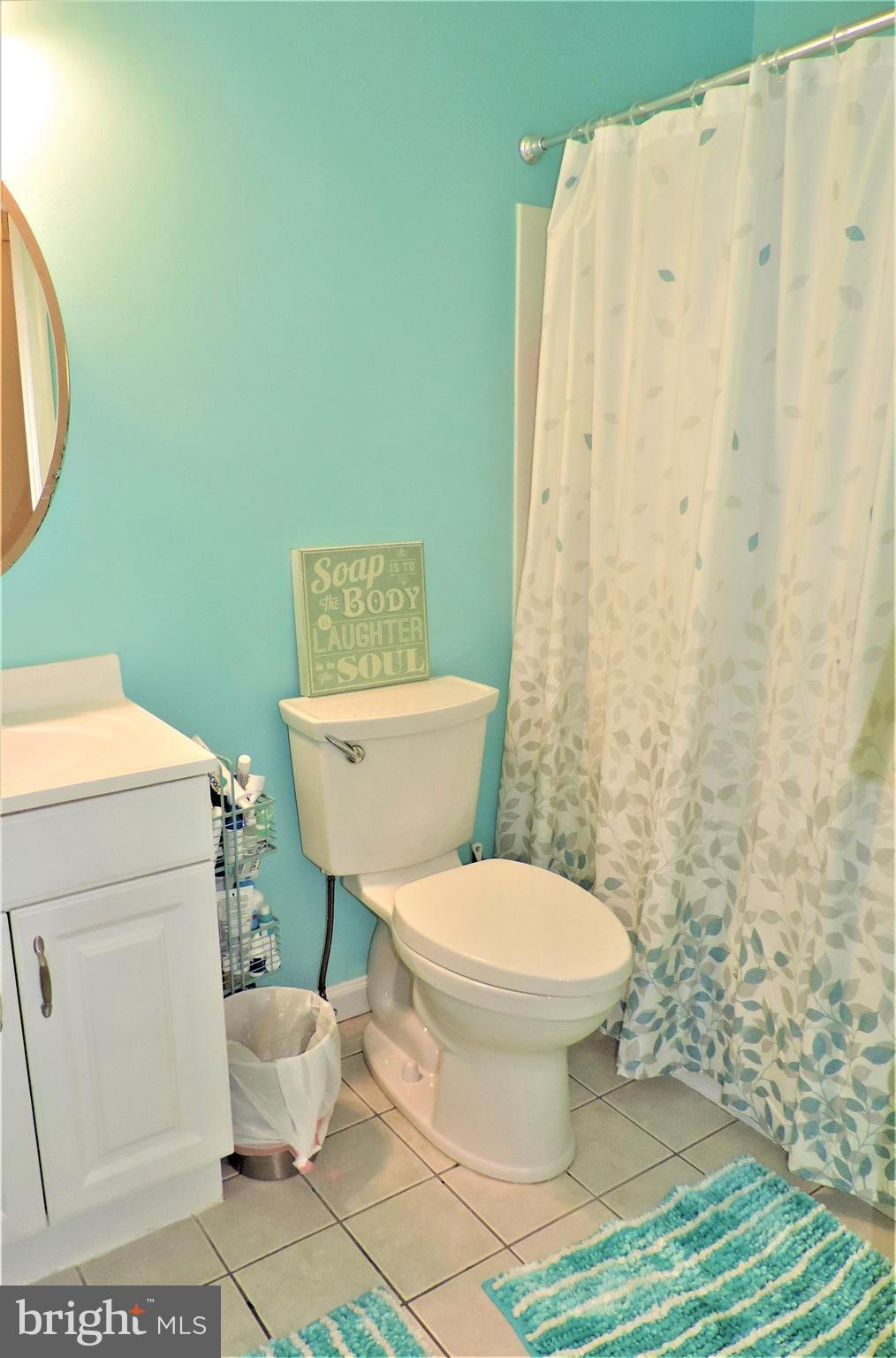 3605 Heathers Way Baltimore, MD 21234 - Photo 13 of 28 2nd Floor Hall Bath