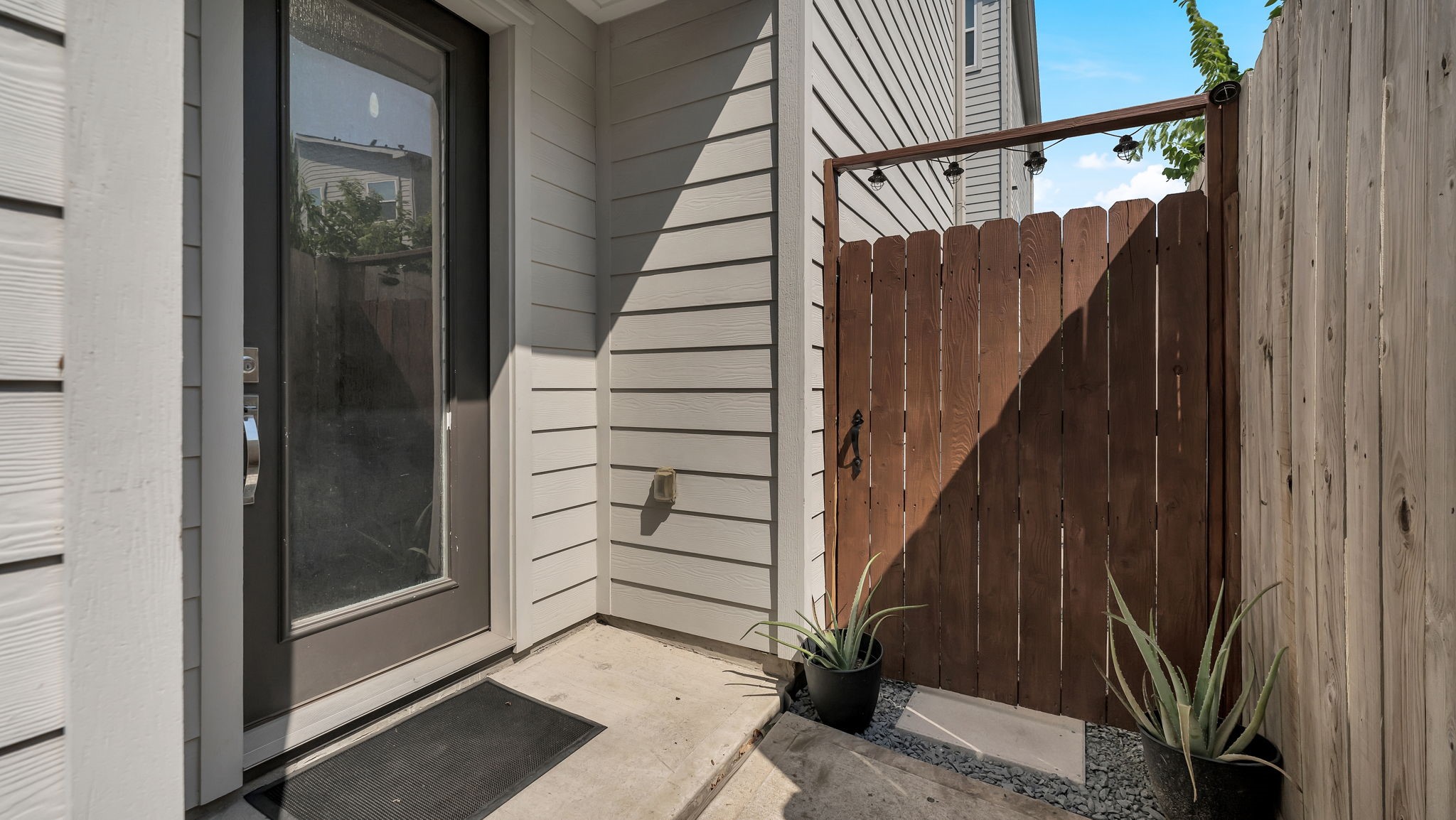 607 Bayou Street Houston, TX 77020 - Photo 23 of 26