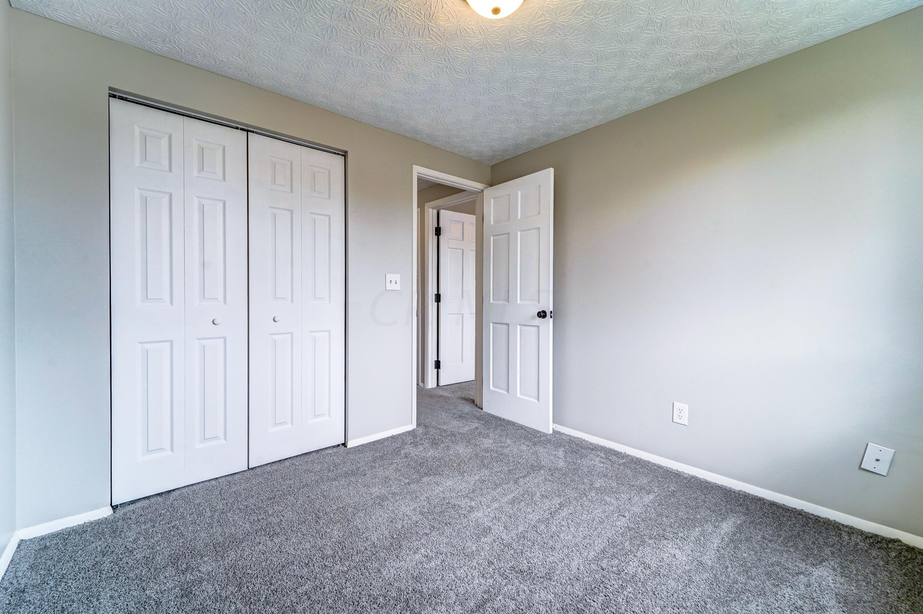 1711 Ripplebrook Road Columbus, OH 43223 - Photo 11 of 26 011-roomC