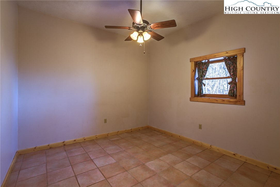 404 Little Tree Road West Jefferson, NC 28694 - Photo 28 of 40 Gallery Image 28