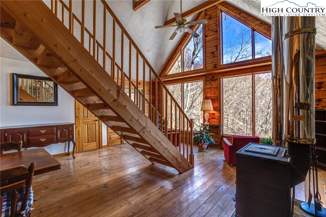404 Little Tree Road West Jefferson, NC 28694 - Photo 5 of 40 Gallery Image 5