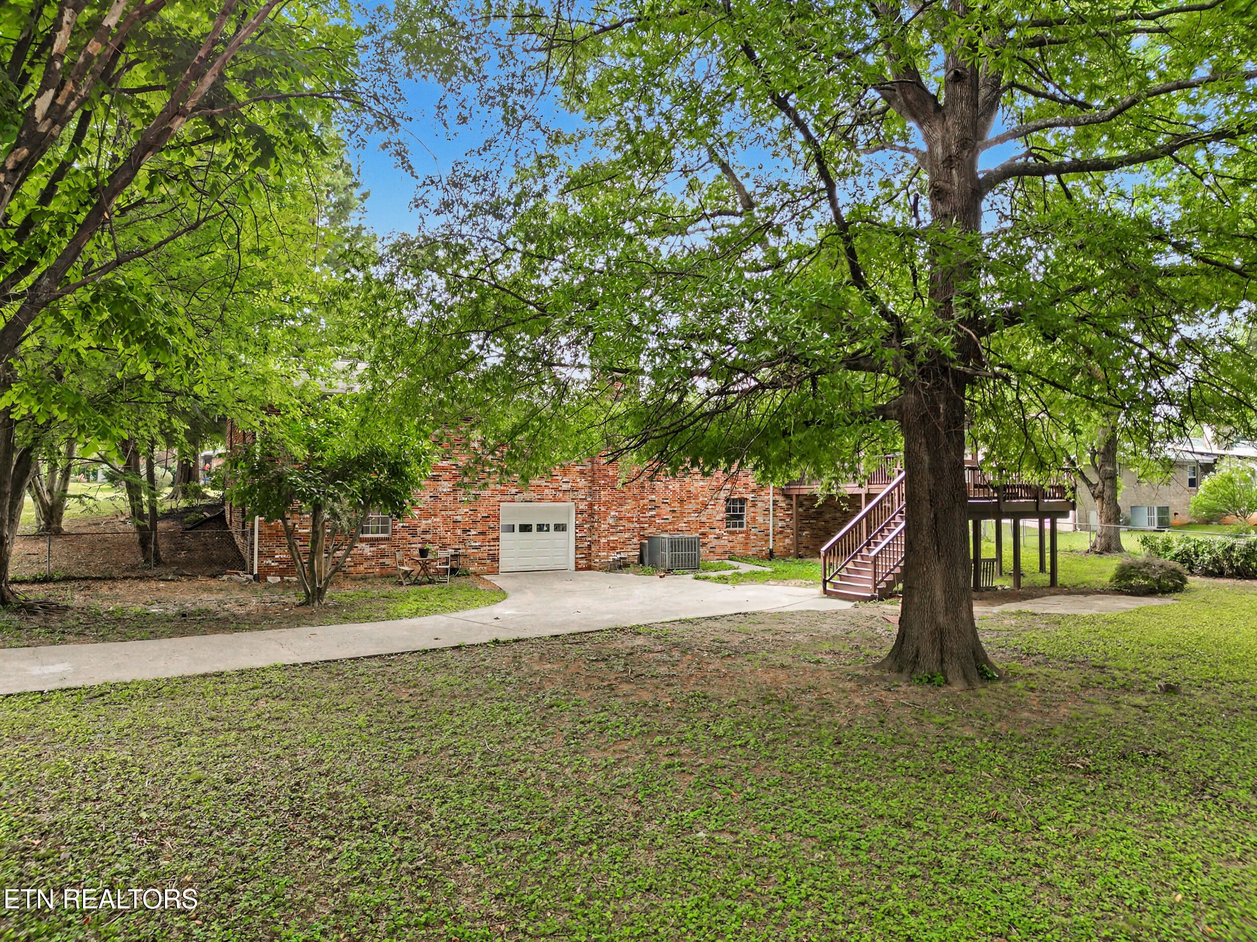 874 West Cunningham Street Alcoa, TN 37701 - Photo 46 of 58 46_dji_0025