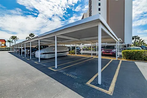 $319,900 | 10355 Paradise Boulevard, Unit 511, Treasure Island, FL 33706