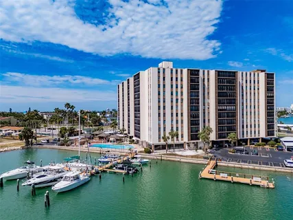 $319,900 | 10355 Paradise Boulevard, Unit 511, Treasure Island, FL 33706
