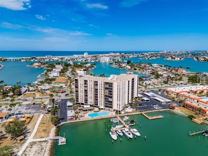 $319,900 | 10355 Paradise Boulevard, Unit 511, Treasure Island, FL 33706