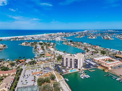 $319,900 | 10355 Paradise Boulevard, Unit 511, Treasure Island, FL 33706