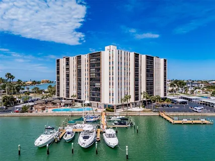 $319,900 | 10355 Paradise Boulevard, Unit 511, Treasure Island, FL 33706