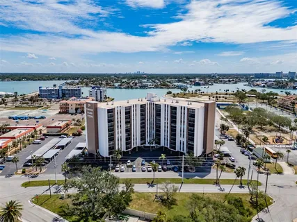 $319,900 | 10355 Paradise Boulevard, Unit 511, Treasure Island, FL 33706