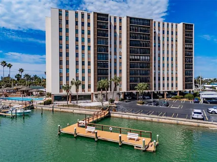 $319,900 | 10355 Paradise Boulevard, Unit 511, Treasure Island, FL 33706
