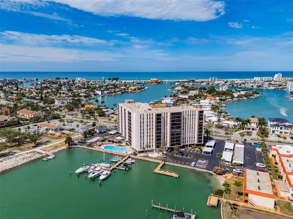 $319,900 | 10355 Paradise Boulevard, Unit 511, Treasure Island, FL 33706