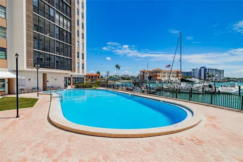 $319,900 | 10355 Paradise Boulevard, Unit 511, Treasure Island, FL 33706
