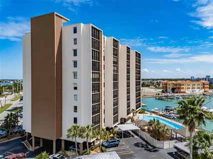 $319,900 | 10355 Paradise Boulevard, Unit 511, Treasure Island, FL 33706