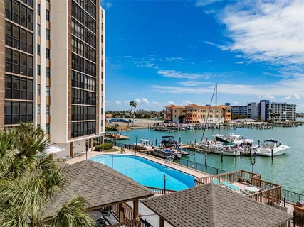 $319,900 | 10355 Paradise Boulevard, Unit 511, Treasure Island, FL 33706