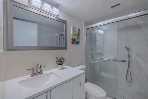 $319,900 | 10355 Paradise Boulevard, Unit 511, Treasure Island, FL 33706